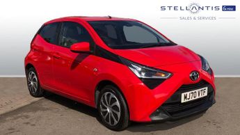 Toyota AYGO 1.0 VVT-i x-play Hatchback 5dr Petrol x-shift Euro 6 (Safety Sen